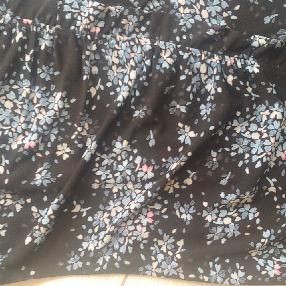 MOTHERHOOD FLORAL LONG SLEEVE DRESS - Picture 3 of 7